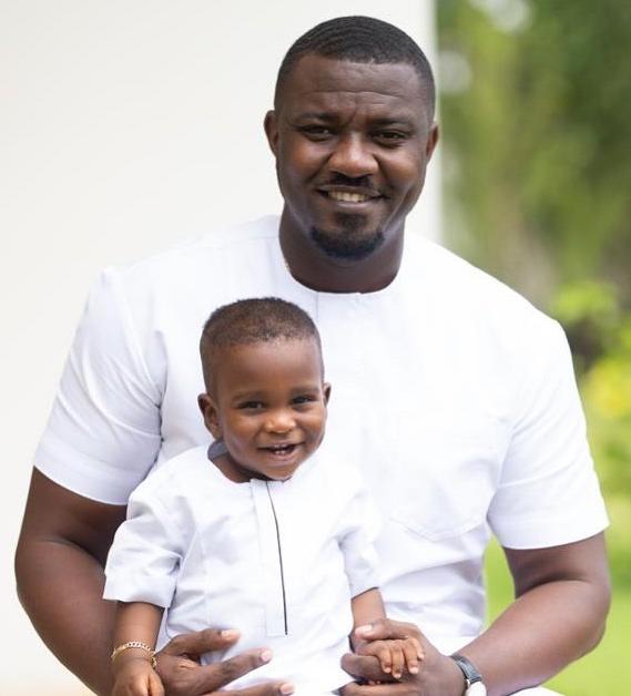 Dumelo Promised To Donate 50% Of His Salary To The Youths.