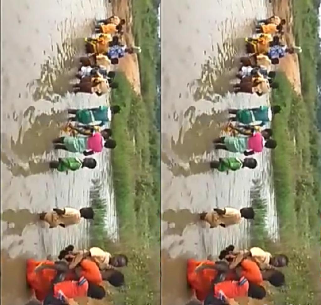 Watch: Oti Region Communities Endangers Their Lives On River With No Bridge 1 » Tech And Scholarship Updates
