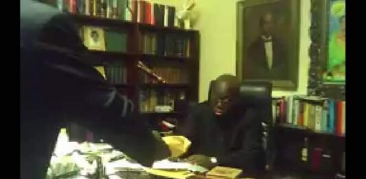 sALIS YAKUBU RECORDSAkufo Addo taking bribe