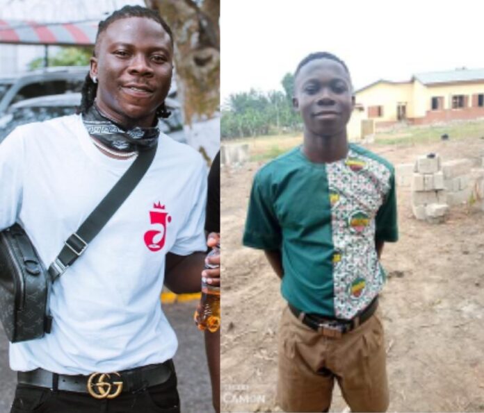 Stonebwoy Reacts To The Student With ‘Bhim’ Uniform