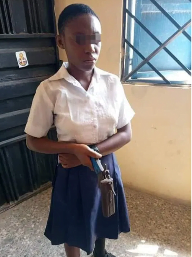 Teenage Student Caught In School With A Gun To Kill Her Teacher