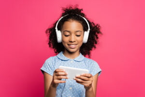 Top 10 Pros And Cons Of TikTok For Kids To Consider.